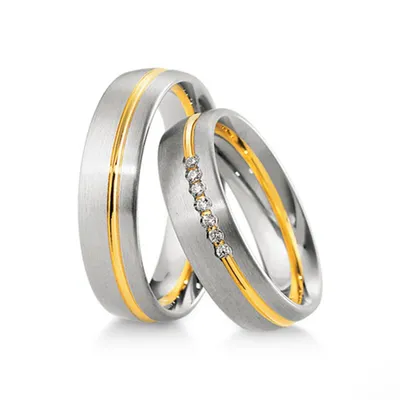 Матовые обручальные кольца с черной эмалью из желтого золота на заказ |  Dimond Family M