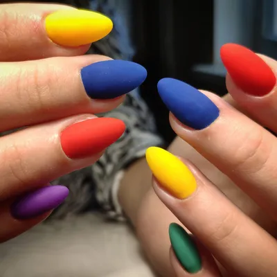 синий матовый маникюр с дизайном | Matte nails design, Blue matte nails,  Pink nail art designs