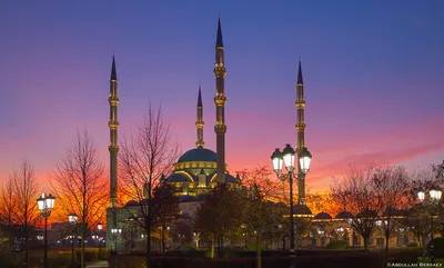 Картина Грозный мечеть Сердце Чечни на сусальном золоте 960 пробы в подарок  купить