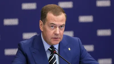 Дмитрий Медведев - о прошлом, настоящем и будущем борьбы с COVID-19 -  Российская газета
