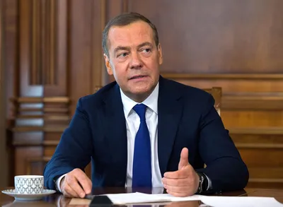 Медведев пригрозил Украине \"судным днем\" в случае атаки на Крым - Delfi RU