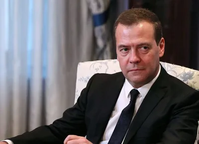 Медведев предрек возможный Майдан в Берлине после роста расходов ФРГ на  Украину - KP.RU