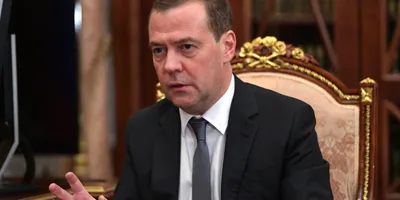 Источник: Медведев готовит закрытое совещание в Свердловской области