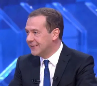 Дмитрий Медведев прокатил Арнольда Шварценеггера на «Чайке»