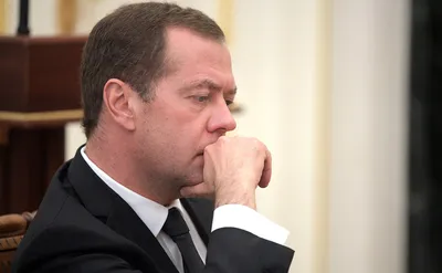 Александр Медведев — о болельщиках, оскорблявших Дзюбу: «Он не обращает  внимание на эту кучку идиотов»