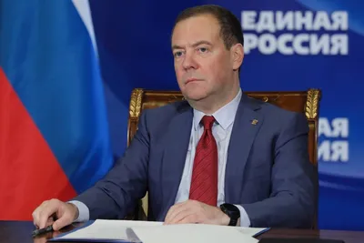 Медведев напугал Прибалтику и испортил американцам праздник