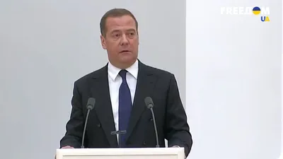 Медведев стал жертвой папарацци - Korrespondent.net