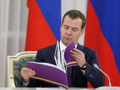 Штраф за нарушения ПДД могут повысить лишь пьяным водителям - Медведев |  Российское агентство правовой и судебной информации - РАПСИ