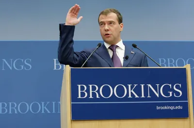 Медведев поддержал идею о конфискации машины после \"пьяных\" ДТП -  Российская газета