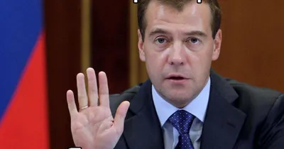 В сети появились доказательства, что Медведев спит с Матвиенко