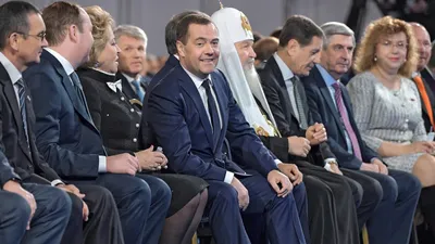 Медведев спит на олимпиаде фото фото