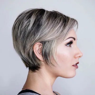 Diagonal highlighting on short hair - YouTube
