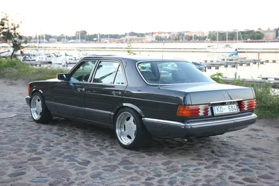 Купить б/у Mercedes-Benz S-Класс II (W126) Рестайлинг 560 5.6 AT (279 л.с.)  бензин автомат в Благовещенске: чёрный Мерседес-Бенц S-класс II (W126)  Рестайлинг купе 1990 года на Авто.ру ID 1083566939