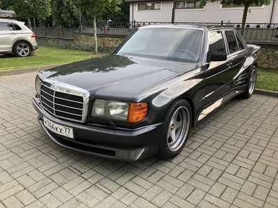 Автомобиль Mercedes-Benz W126 560 SEC