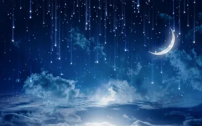 Молодой месяц в синем небе стоковое изображение. изображение насчитывающей  горизонтально - 96828545