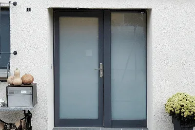 Техническая серая металлическая дверь остекленная купить в Москве - цена,  доставка, установка | Завод Империал