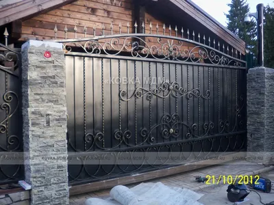 Кованые ворота Севастополь цена - ворота из ковки изготовление и установка,  фото