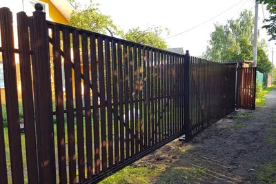 Забор из металлического штакетника - под ключ в Минске от 75 руб!.