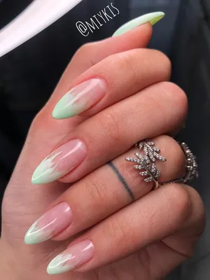 Пин от пользователя Margo Alyabyeva на доске Lovely nails | Длинные  акриловые ногти, Мятные ногти, Дизайнерские ногти