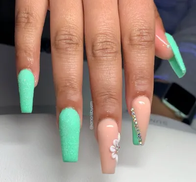 E Nails By Em on X: \"Mint green nail ideas 💚💚💚 https://t.co/U53UxCdzZf\"  / X