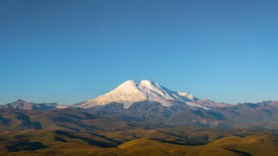 Кавказские минеральные воды. Курортная архитектура, горы и здоровье.