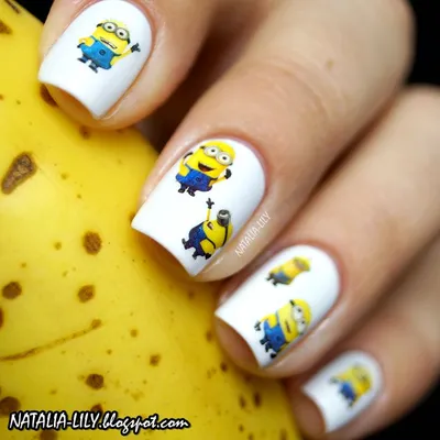 Beauty Blog: MINIONS NAILS: LADY QUEEN + GOLDEN ROSE COLOR EXPERT | Minion  nails, Minion nail art, Funky nail art