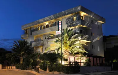 MISTRAL STUDIOS HOTEL • MALIA • 2⋆ GREECE • RATES FROM €39