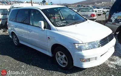 Mitsubishi Chariot Grandis 2000 года, 2.4 литра, Отходив пешком некоторое  время после продажи предыдущего авто, полный привод, акпп, бензин