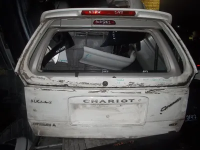 Mitsubishi Chariot Grandis обшивка двери, Митсубиси: 800 KGS ➤ Дверные  карты | Бишкек | 107115792 ᐈ lalafo.kg