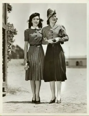 Где купить ретро платье фасона 40-х годов? Которое носили наши молодые  бабушки. | Сообщество «Где это купить, где найти и что сейчас модно» | Для  мам