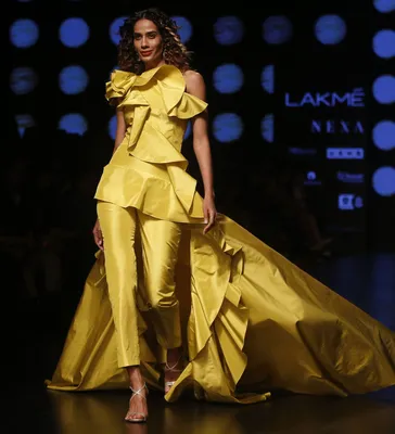Принцесса Лакшми, или Современная дизайнерская мода Индии: Мода, стиль,  тенденции в журнале Ярмарки Мастеров | Модные стили, Азиатская мода,  Традиционные платья