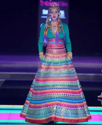 Модный Восток: самые потрясающие образы с показа Dior в Индии | MARIECLAIRE