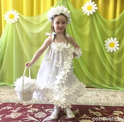 Фестиваль моды из бросового материала прошёл в Островецком дошкольном  центре развития ребёнка