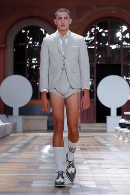 Модная мужская одежда 2022: основные тренды мужской моды на фото | Мужской  наряд, Стильные мужчины, Одежда