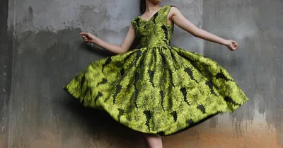 Женская одежда оптом Montella | Короткое гипюровое платье № 3108 , красное.