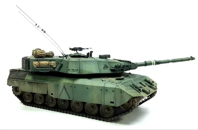 Модель танка E-100 в масштабе 1:100 WORLD OF TANKS