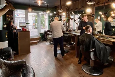 Усы в барбершопе в Минске | Цена стрижки бороды и усов в ZLOY Barbershop