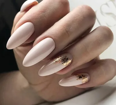 Milky nails дизайны 2021-2022: как создать самый трендовый маникюр  молочными базами, топами и гелями