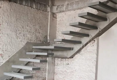 Монолитная лестница из бетона: виды, расчет, этапы монтажа