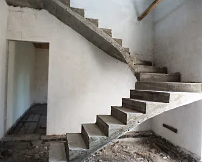 Засыпная монолитная лестница из бетона | ООО «Классик» - Изготовление  лестниц в Нижнем Новгороде