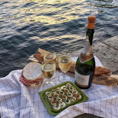 Сейчас бы лето …. Море , закат , вино 😎 Согласны ?) | Instagram