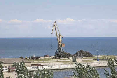 Наш \"Скадовск\" всегда на месте, никуда не уплывёт. Затонувшие, севшие на  мель и брошенные суда со всех уголков России | Другой путь | Дзен