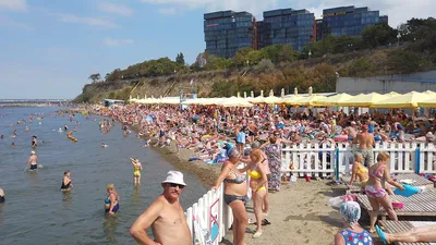 Анапа в сентябре. Полные пляжи😲. Похолодало. Бархатный сезон на Черном море  | Анапа Сити | Дзен