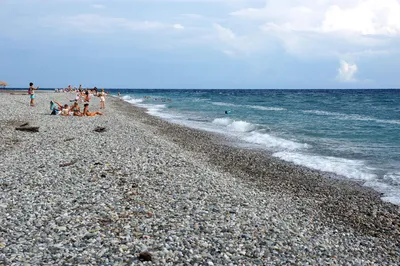 Центральный пляж, Пицунда, Абхазия - «❤Пицунда...Центральный пляж...  Водичка в море здесь чистая и отдыхающих немного. ❤Один из лучших пляжей  Абхазии. Красивые пейзажи, заповедная зона с реликтовой сосной. » | отзывы
