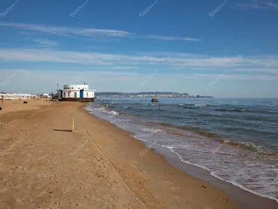 Море очистилось и выбросило на пляж под Анапой кучи мусора