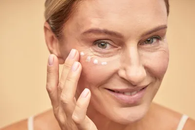 Как убрать морщины под глазами: способы косметологии | Как избавиться от морщин  вокруг глаз у косметолога