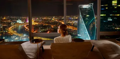 Бар с танцполом и золотые потолки: самые дорогие московские квартиры на  продажу | Forbes.ru