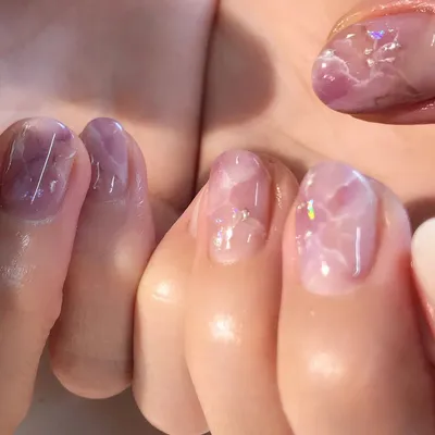 Розовый мрамор на ногтях (40 фото)