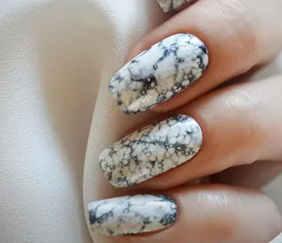 Маникюр мрамор | Luxury nails, Nail art designs videos, Gold nails