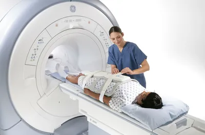 Оборудование - Современный мощный томограф 1.5 Тесла | Европейский  Диагностический Центр МРТ и КТ